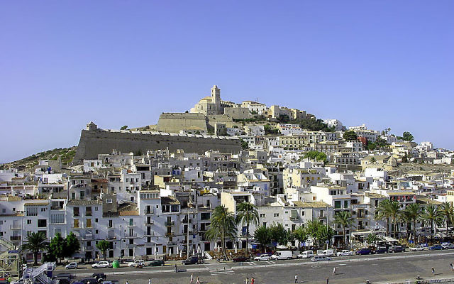 Vieille ville de la ville d'Ibiza sur l'île d'Ibiza, Esapgne  (Crédit :  Forbfruit / wikipedia.orgCC-BY-SA-3.0)