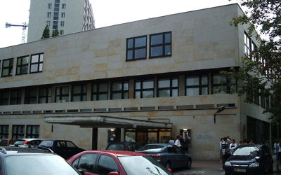 Le bâtiment du Théâtre juif de Varsovie (Crédit : Wikimedia Commons / Tadeusz Rydzyk)