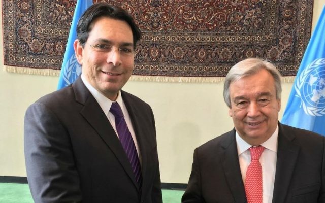 Antonio Guterres, futur secrétaire général des Nations unies (à droite), et Danny Danon, l'ambassadeur d'Israël à l'ONU, le 13 octobre 2016. (Crédit : autorisation) Antonio Guterres, futur secrétaire général des Nations unies (à droite), et Danny Danon, l'ambassadeur d'Israël à l'ONU, le 13 octobre 2016. (Crédit : autorisation)