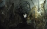 L'intérieur de la grotte Hariton, en Cisjordanie. (Crédit : capture d'écran Google Earth)