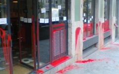 Le restaurant Cantinho do Avillez de Porto, au Portugal, après les actes de vandalisme subis le 19 novembre 2016 et attribués aux activistes de BDS. (Crédit :  WJC/via JTA)