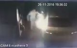 Une étincelle d'électricité statique a enflammé une pompe à essence, dans le nord d'Israël, le 26 novembre 2016. (Crédit : capture d'écran YouTube)