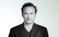 Vincent Perez (Crédit : Facebook/Le Régent Crans-Montana College)