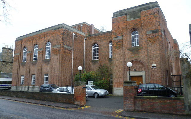 La synagogue de la Congrégation hébraïque d'Édimbourg, construite en 1932. (Crédit : Wikimedia Commons via JTA)