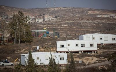 L'avant-poste d'Amona, en Cisjordanie, le 28 novembre 2016. (Crédit : Hadas Parush/Flash90)