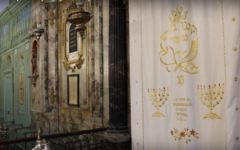 L'intérieur de la synagogue de Carpentras, en 2016. (Crédit : capture d'écran France-Bleu Vaucluse)