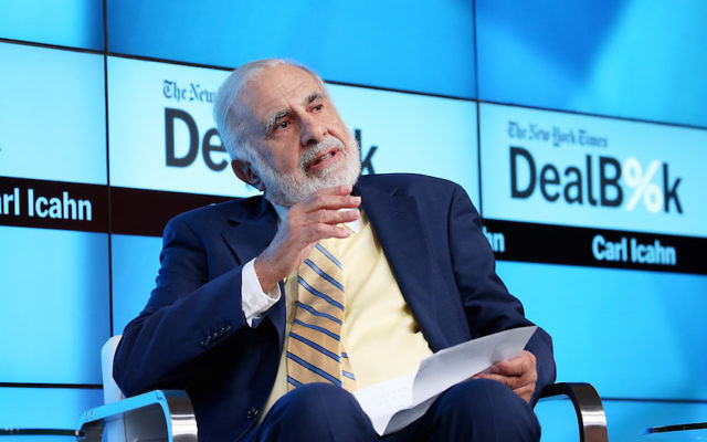 Carl Icahn, président d'Icahn Enterprises, le 3 novembre 2015. (Crédit : Neilson Barnard/Getty Images for New York Times) Carl Icahn, président d'Icahn Enterprises, le 3 novembre 2015. (Crédit : Neilson Barnard/Getty Images for New York Times)