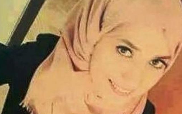 Shorouq Dwayyat, une étudiante palestinienne qui a poignardé un Israélien dans la Vieille Ville de Jérusalem, le 7 octobre 2015. (Crédit : Facebook) Shorouq Dwayyat, une étudiante palestinienne qui a poignardé un Israélien dans la Vieille Ville de Jérusalem, le 7 octobre 2015. (Crédit : Facebook)
