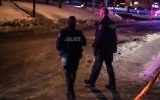 La police canadienne déployée sur les lieux d'une fusillade dans la mosquée du Centre islamique culturel de Québec, le 29 janvier 2017. (Crédit : Alice Chiche/AFP)