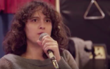 Gal de Paz (Crédit : capture d'écran YouTube)