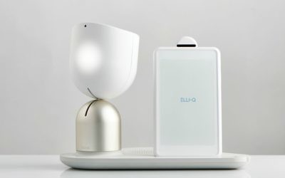 ElliQ d'Intuition Robotic's signale la présence d'une personne avec un signe de tête (Crédit : Autorisation)