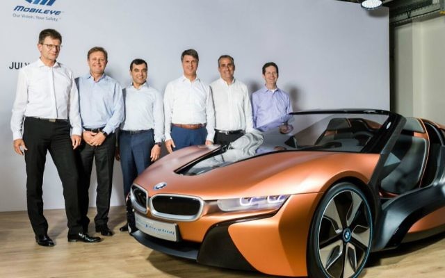 BMW, Intel, Mobileye annoncent lEUR coopération pour construire une voiture sans conducteur, en juillet 2016 (Crédit : Autorisation) BMW, Intel, Mobileye annoncent lEUR coopération pour construire une voiture sans conducteur, en juillet 2016 (Crédit : Autorisation)