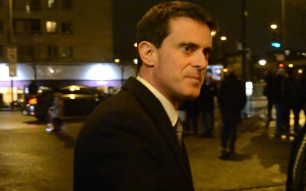 Manuel Valls pendant la commémoration des victimes de l'Hyper Cacher, à Paris, le 9 janvier 2017. (Crédit : Brett Kline/Times of Israël) Manuel Valls pendant la commémoration des victimes de l'Hyper Cacher, à Paris, le 9 janvier 2017. (Crédit : Brett Kline/Times of Israël)