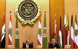 Le secrétaire général de la Ligue arabe Ahmed Abul-Gheit (d) et le président libanais Michel Aoun assisteront à une réunion de la Ligue arabe au Caire le 14 février 2017. (Crédit : AFP / STRINGER)