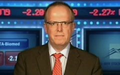 Le directeur de la Deutsche Bank Israel, Boaz Schwartz en 2012 (Crédit : Capture d'écran YouTube)