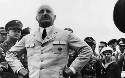 Julius Streicher, fondateur de la propagande nazie, prenant la pose à Berlin le 15 août 1935 Crédit : JTA/ Getty Images)