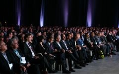 Les participants à la conférence CyberTech 2016 en Israël (Crédit : Autorisation Gilad Kavalerchik)