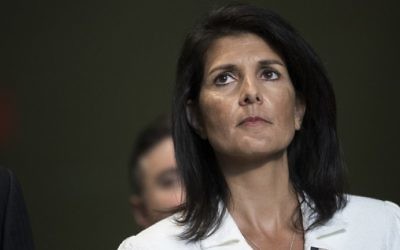 Nikki Haley, ambassadrice américaine auprès des Nations unies, à New York, le 27 mars 2017. (Crédit : Drew Angerer/Getty Images/AFP)