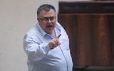 David Bitan, député du Likud et président de la coalition, à la Knesset, le 5 décembre 2016. (Crédit : Yonatan Sindel/Flash90)