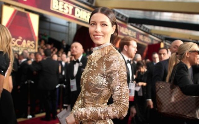 Jessica Biel à la 89e cérémonie des Oscars à Hollywood, en Californie, le 26 février 2017. (Crédit : Christopher Polk / Getty Images) Jessica Biel à la 89e cérémonie des Oscars à Hollywood, en Californie, le 26 février 2017. (Crédit : Christopher Polk / Getty Images)