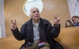 Mordechai Vanunu devant la Cour suprême de Jérusalem, le 30 janvier 2017. (Crédit: Miriam Alster/Flash90)