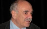 Michel Wieviorka à une table-ronde sur la "Traite, esclavage et racisme : quelles conséquences aujourd'hui ? Quels combats ?", à  l'ENSAN (École Nationale Supérieure d'Architecture de Nantes), lors de la 11e journée nationale des mémoires de la traite, de l'esclavage et de leurs abolitions, le 9 mai 2016. (Crédit : Llann Wé/Wikicommons)