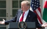 Le président américain Donald Trump lors d'une conférence de presse dans la Roseraie de la Maison Blanche, le 5 avril 2017. (Crédit : Nicholas Kamm/AFP)