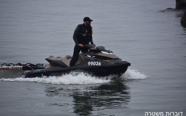 La police tente de retrouver trois jeunes hommes qui ont disparu au lac de Tibériade, le 16 avril 2017. Illustration. (Crédit : porte-parole de la police)