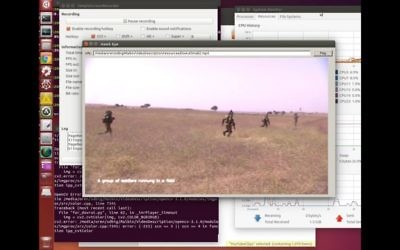 Une technologie en développement de l'armée israélienne transcrit automatiquement une vidéo en texte. (Crédit : autorisation)