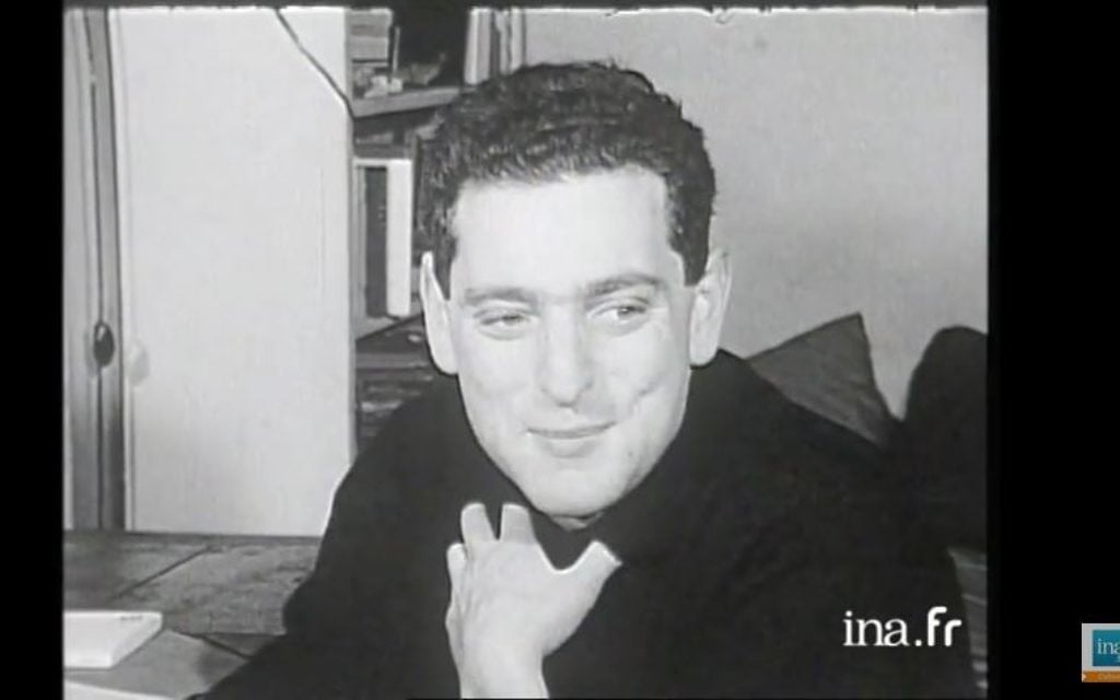 Georges Perec en 1965. (Crédit : capture d'écran YouTube/INA Culture)