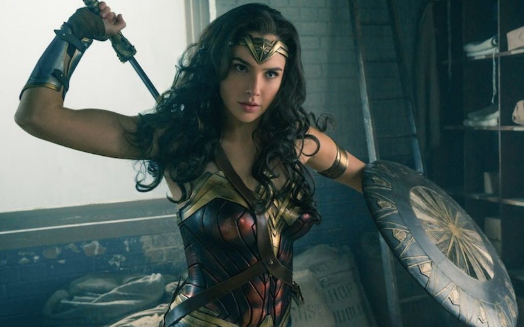 La prochaine super-star israélienne Gal Gadot dans le film 2017 de "Wonder Woman" (Crédit : Clay Enos/DC Comics, via JTA) La prochaine super-star israélienne Gal Gadot dans le film 2017 de "Wonder Woman" (Crédit : Clay Enos/DC Comics, via JTA)