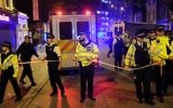 Police sur les lieux d'une attaque terroriste à Finsbury Park, à Londres, le 19 juin 2017. (Crédit : Daniel Leal-Olivas/AFP)