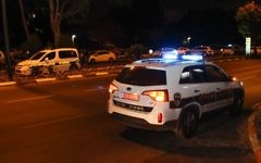 Une voiture de patrouille de la police israélienne. Illustration. (Crédit : Moti Karelitz/Flash90)