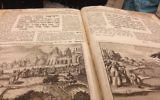 Une ancienne Haggadah tachée de vin de la Collection Schneerson. (Crédit : autorisation)