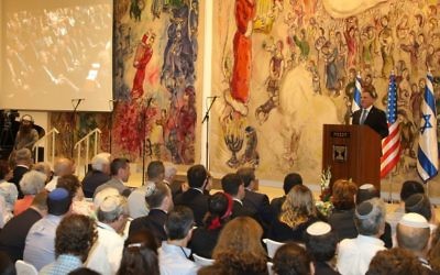 Le président de la Knesset Yuli Edelstein s'adresse à un événement conjoint entre la Knesset et du Congrès américain marquant le 50ème anniversaire de la réunification de Jérusalem, le 7 juin 2017 (Crédit : Yitzhak Harari/service de presse de la Knesset)