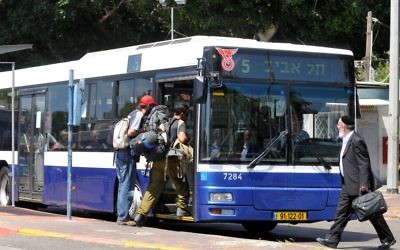 Un bus de la compagnie Dan. Illustration. (Crédit : Yossi Zeliger/Flash90)