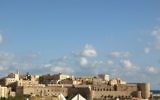 La Vieille ville de Melilla, une enclave du Maroc sous souveraineté espagnole. (Crédit : TonioMora/Flickr via Wikimedia CC BY-SA 2.0)