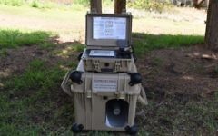 Une sirène mobile de l'armée qui peut être utilisée dans les champs et autres zones (Crédit : Bureau de porte-parole de l'armée)