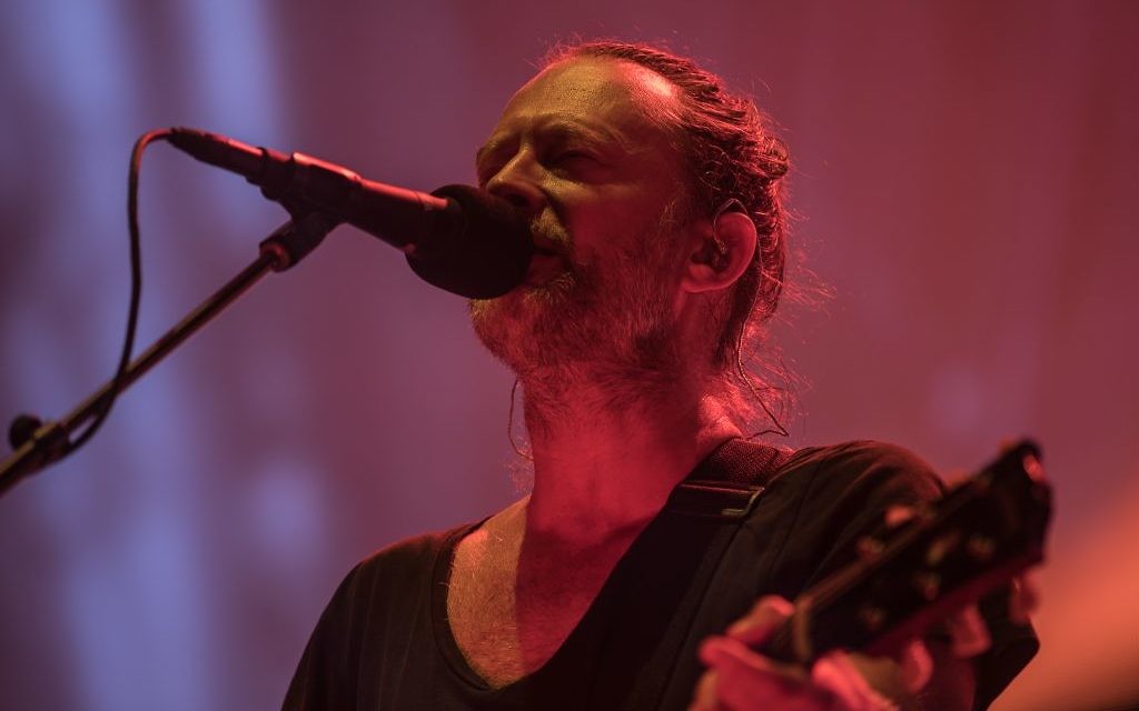 Thom Yorke, chef du groupe de rock britannique Radiohead, en concert au Pak HaYarkon de Tel Aviv, le 19 juillet 2017. (Autorisation) Thom Yorke, chef du groupe de rock britannique Radiohead, en concert au Pak HaYarkon de Tel Aviv, le 19 juillet 2017. (Autorisation)