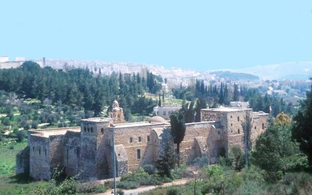 Le monastère de la croix (Crédit : Shmuel Bar-Am)