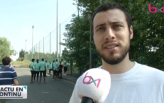 Jonathan De Lathouwer, jeune juif bruxellois, face à l'immeuble où périt Mohammed Merad, venu rendre visite à de jeunes toulousains de confession musulmane, s'étant eux-même rendus à Bruxelles après l'attentat du musée juif (Crédit: capture d'écran Le Vif)