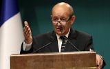 Jean-Yves Le Drian, ministre français des Affaires étrangères, pendant une conférence de presse au complexe présidentiel d'Ankara, en Turquie, le 14 septembre 2017. (Crédit : Adem Altan/AFP)