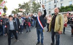 Jean-Luc Mélenchon a condamné "la violence et la cruauté sans borne du gouvernement d'Israël". Ici à Paris le 23 septembre 2017 (Crédit : AFP/CHRISTOPHE ARCHAMBAULT)