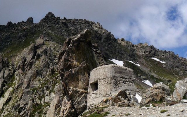 Le col de Fenestre, culminant à 2 474 m, un col du massif du Mercantour-Argentera séparant l'Italie de la France. (Crédit: Julie-j/Domaine public/WikiCommons) Le col de Fenestre, culminant à 2 474 m, un col du massif du Mercantour-Argentera séparant l'Italie de la France. (Crédit: Julie-j/Domaine public/WikiCommons)