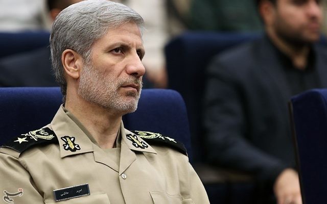 Le général Amir Hatami, ministre iranien de la Défense, en août 2017. (Crédit : Tasnim News Agency/CC BY 4.0/WikiCommons) Le général Amir Hatami, ministre iranien de la Défense, en août 2017. (Crédit : Tasnim News Agency/CC BY 4.0/WikiCommons)