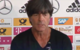 Joachim Loew dénonçant lors d'une conférence de presse les chants et les gestes nazis pendant le match de qualification pour la Coupe du Monde 2018 République tchèque - Allemagne (Crédit : Capture d'écran)
