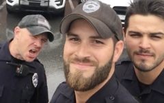 Michael Hamill et deux autres policiers de Floride. (Crédit : Gainesville Police Department /Facebook)
