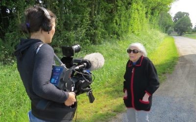 Marthe Cohn filmée par la réalisatrice Nicola Hens pour le documentaire 'Une espionne insolite' (Crédit : Autorisation)