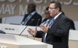 Ofer Eini, président de l'Association israélienne de football, prend la parole lors du 67ème congrès de la FIFA à Manama, la capitale bahreïnie, le 11 mai 2017 (Crédit : AFP Photo / Jack Guez)