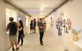 Exposition des étudiants de l'école des Beaux-arts Bezalel, à Jérusalem, en juillet 2016. (Crédit : Bezalel via JTA)